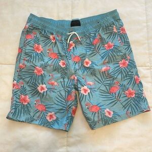 Valor hybrid shorts. Boy's XL cotton/poly blend. Like new condition. Summer fun!